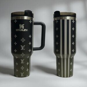 Stanley  Tumbler Black Striped 40 Ounce, Straw and Straw Topper